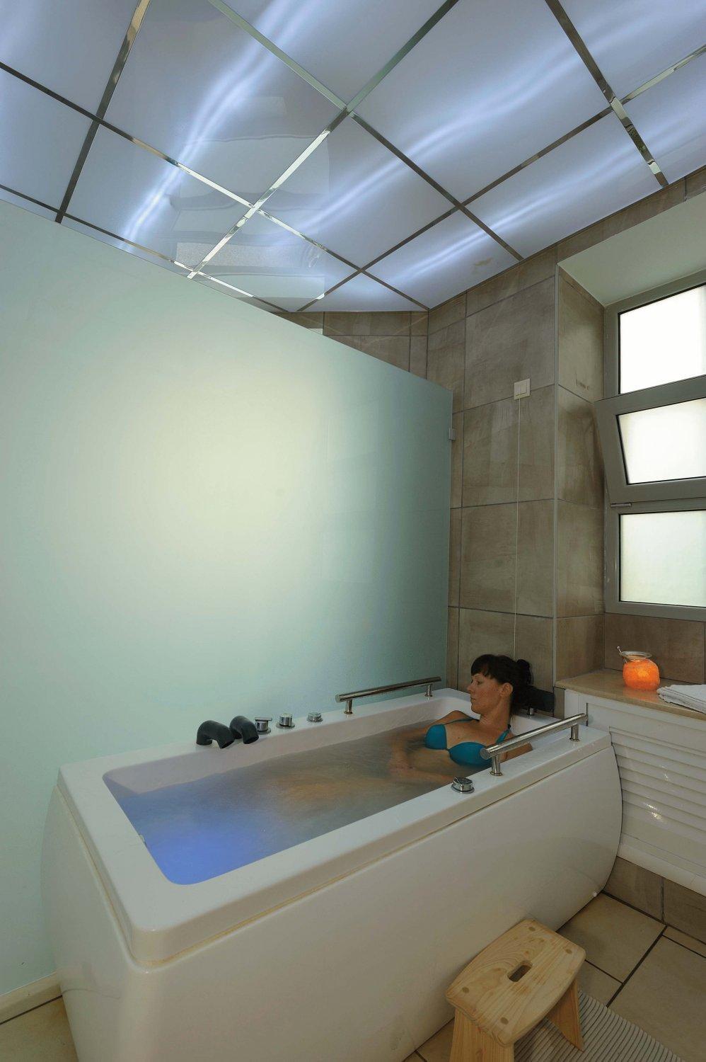 Kentrikon Hotel&Spa Loutra Edipsou  Buitenkant foto