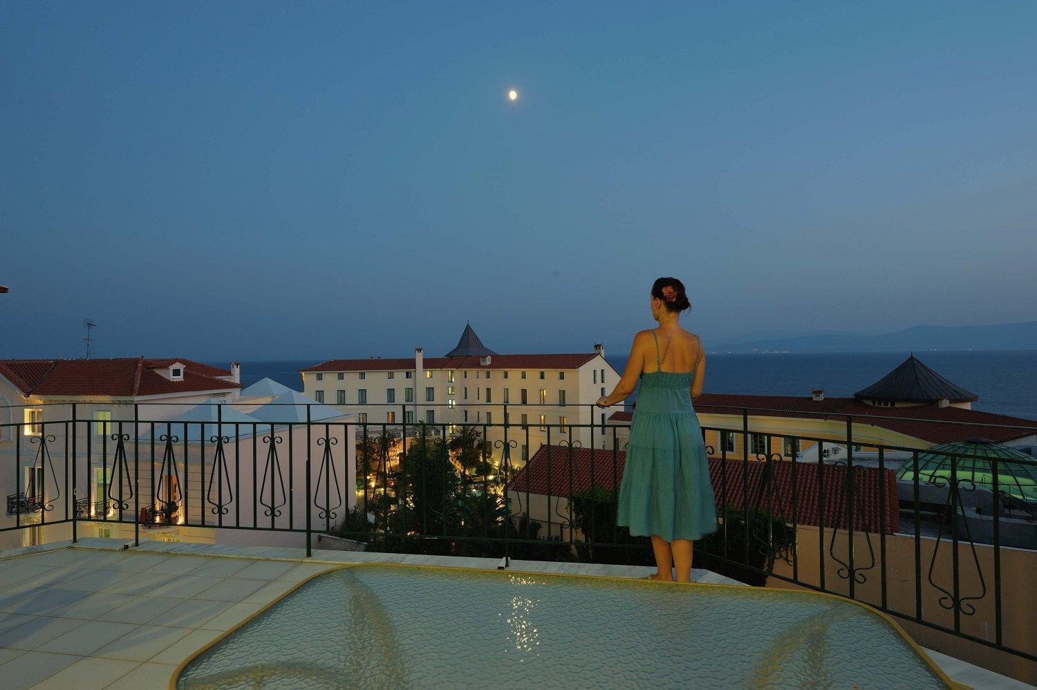 Kentrikon Hotel&Spa Loutra Edipsou  Buitenkant foto