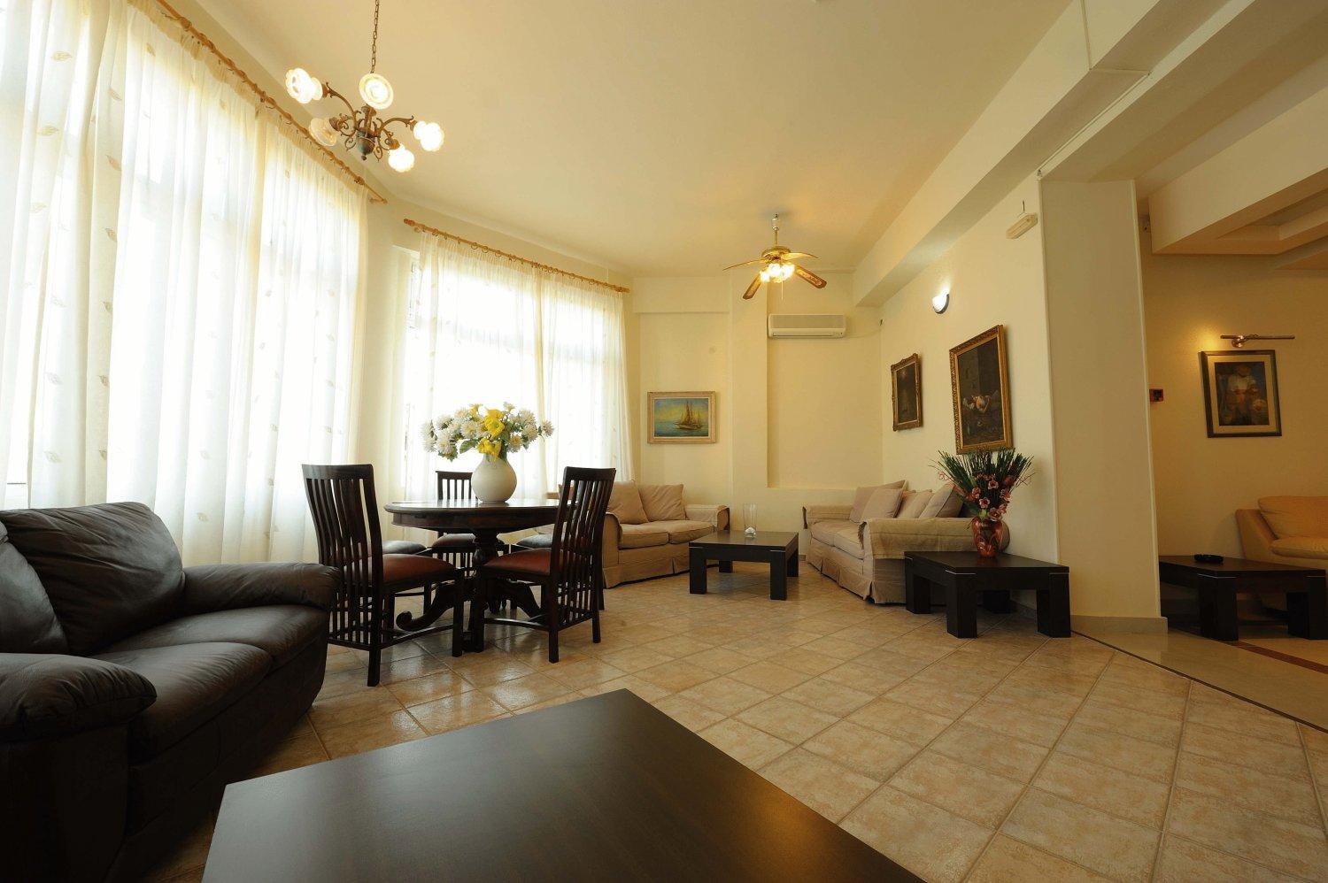 Kentrikon Hotel&Spa Loutra Edipsou  Buitenkant foto