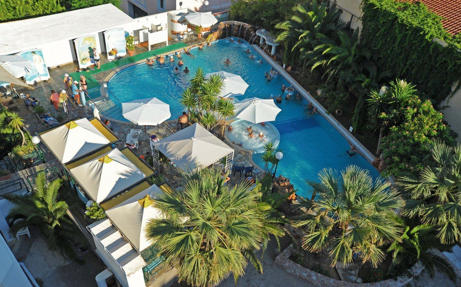 Kentrikon Hotel&Spa Loutra Edipsou  Buitenkant foto