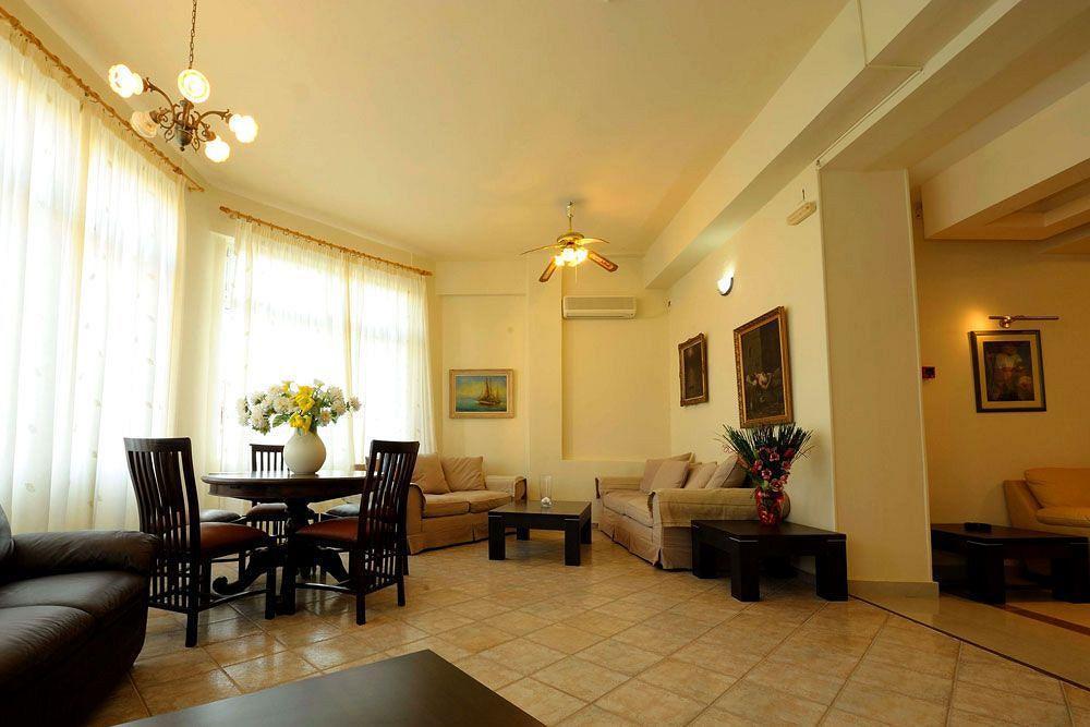 Kentrikon Hotel&Spa Loutra Edipsou  Buitenkant foto